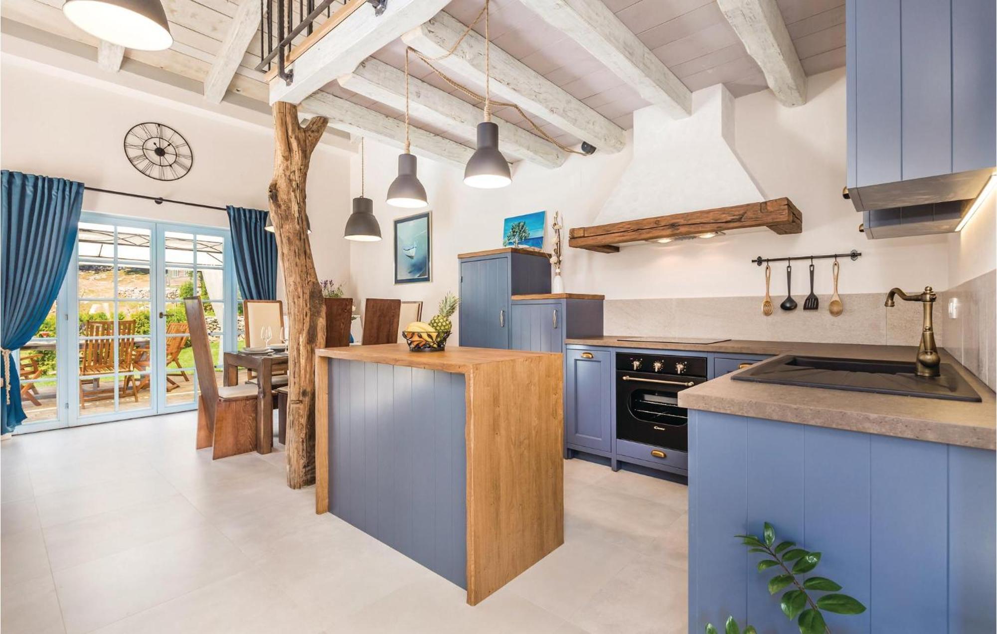 Mucici Stunning Home In Jurdani With Wifi מראה חיצוני תמונה